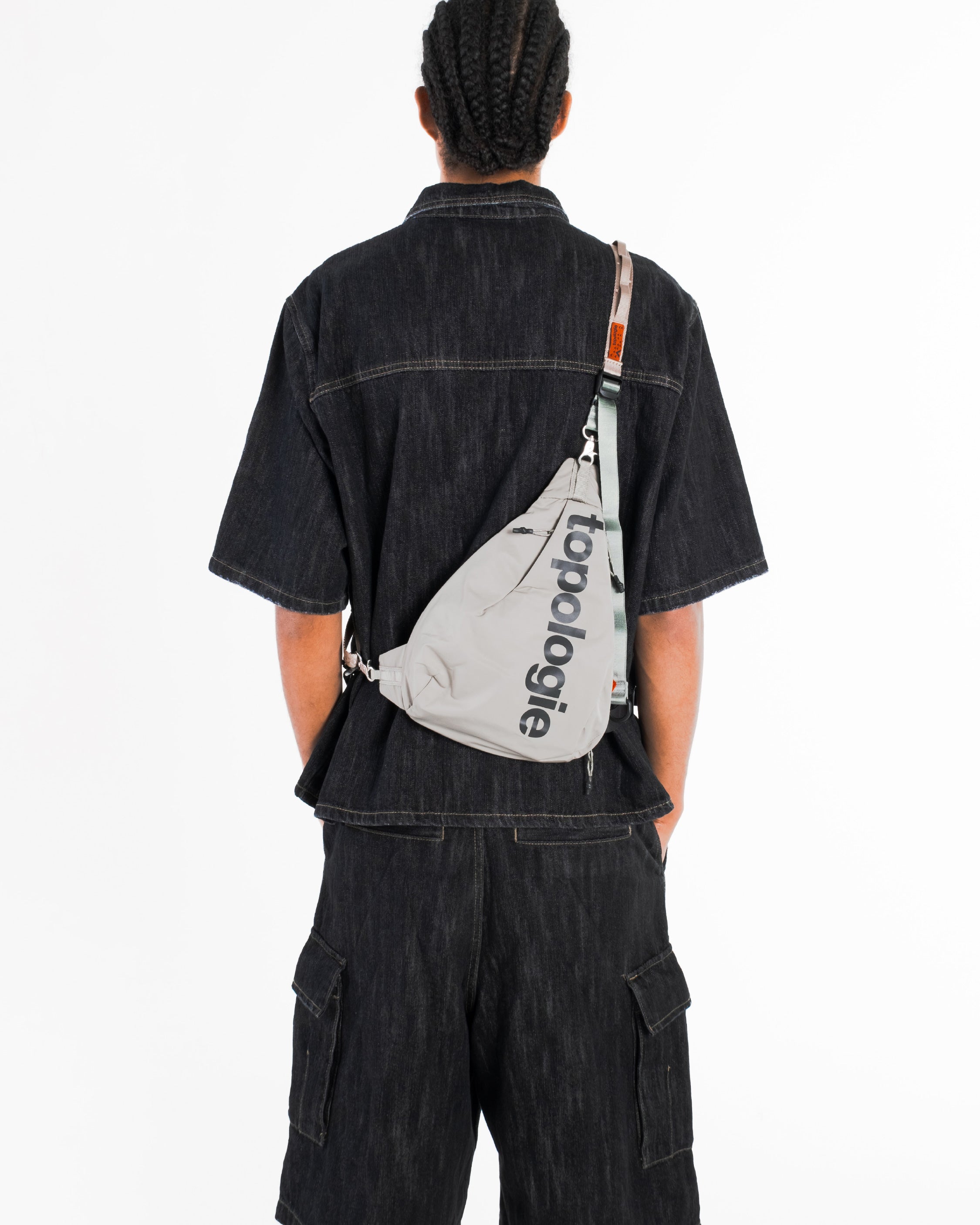 バッグ TOPOLOGIE UTILITY MESSENGER BOMBER NYLON Topologie | Mini Utility Sacoche 'Black Bomber' – Hatchet