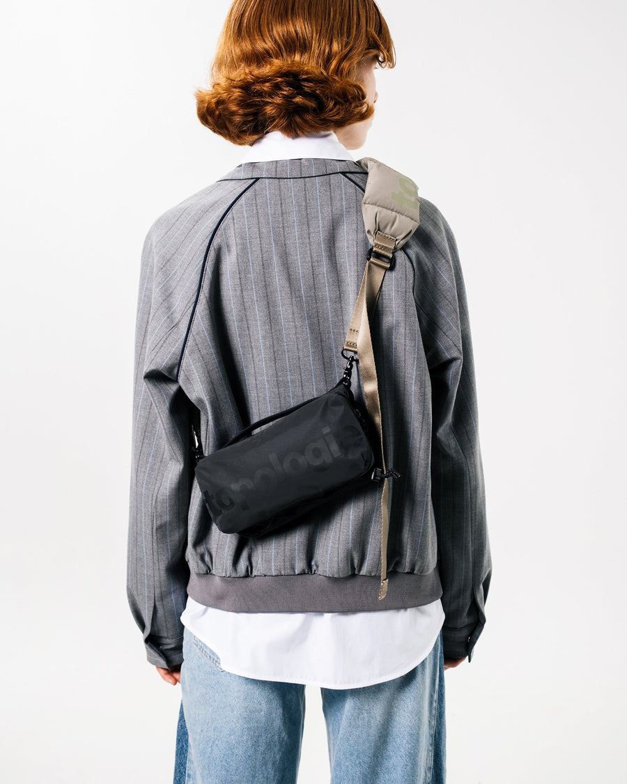 Puffer 絎縫背帶