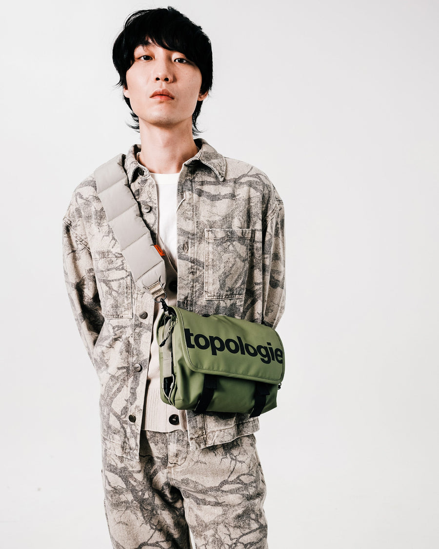 Puffer 絎縫背帶