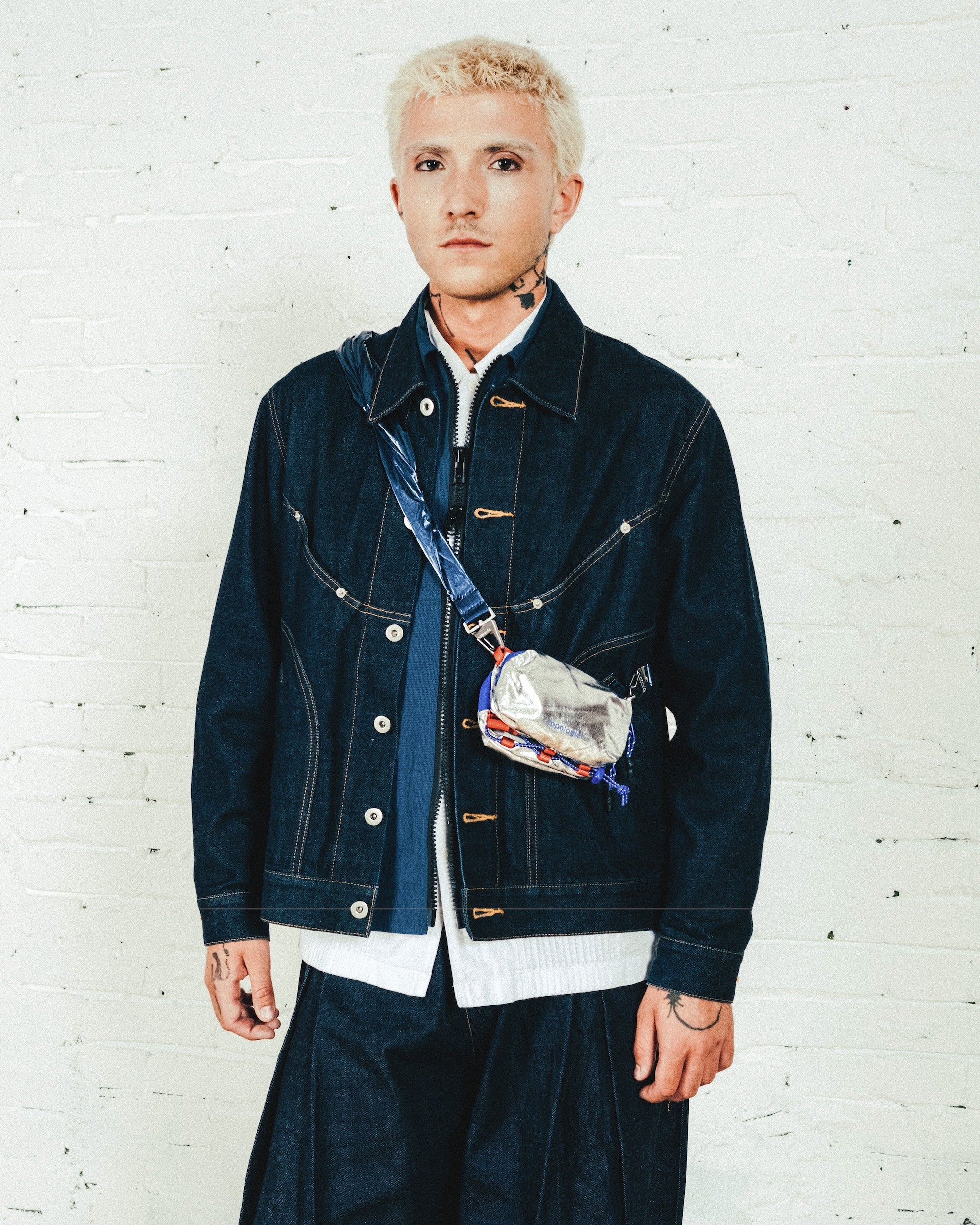 Bottle 水瓶迷你斜背包