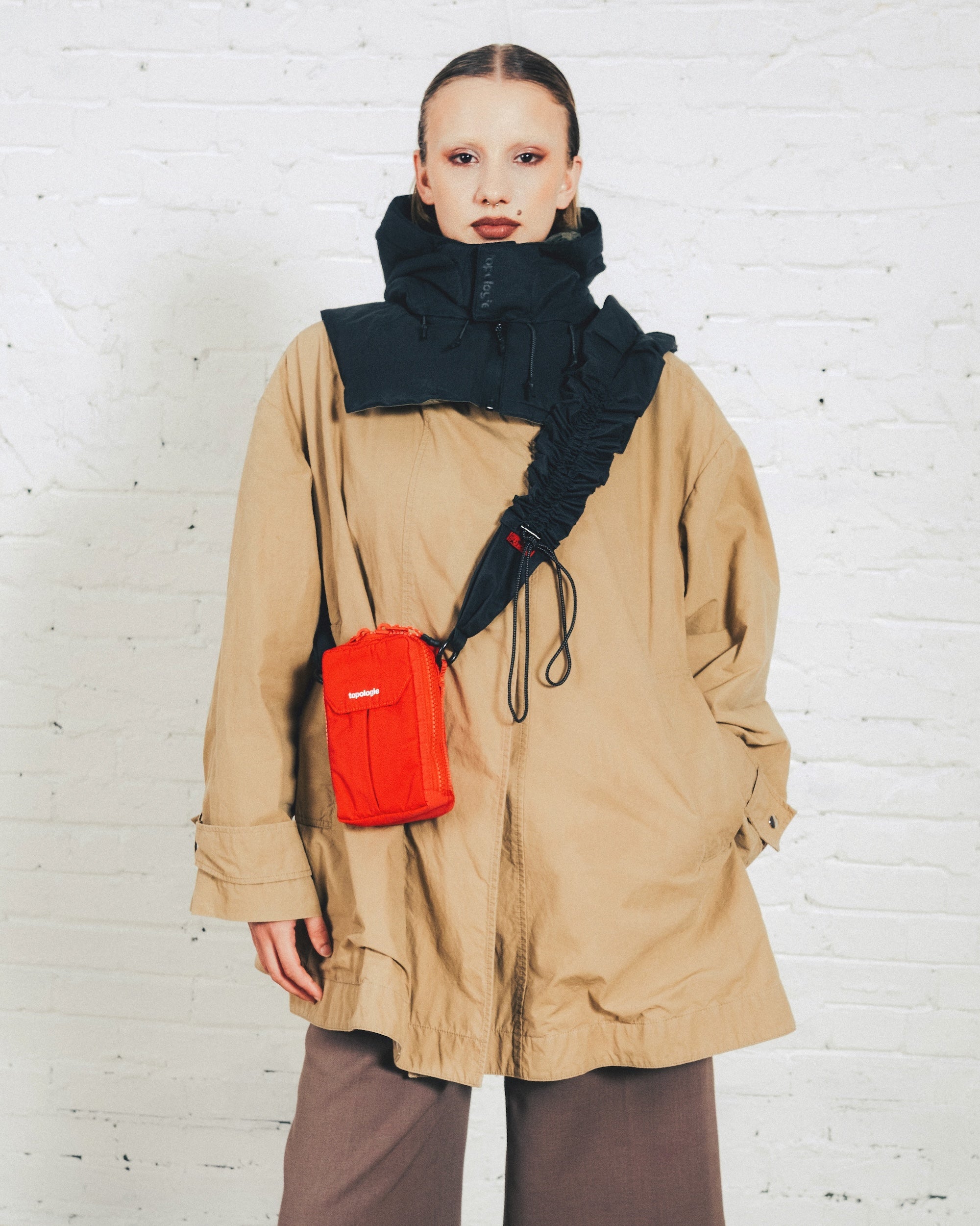 防風便攜兜帽 / 深海藍