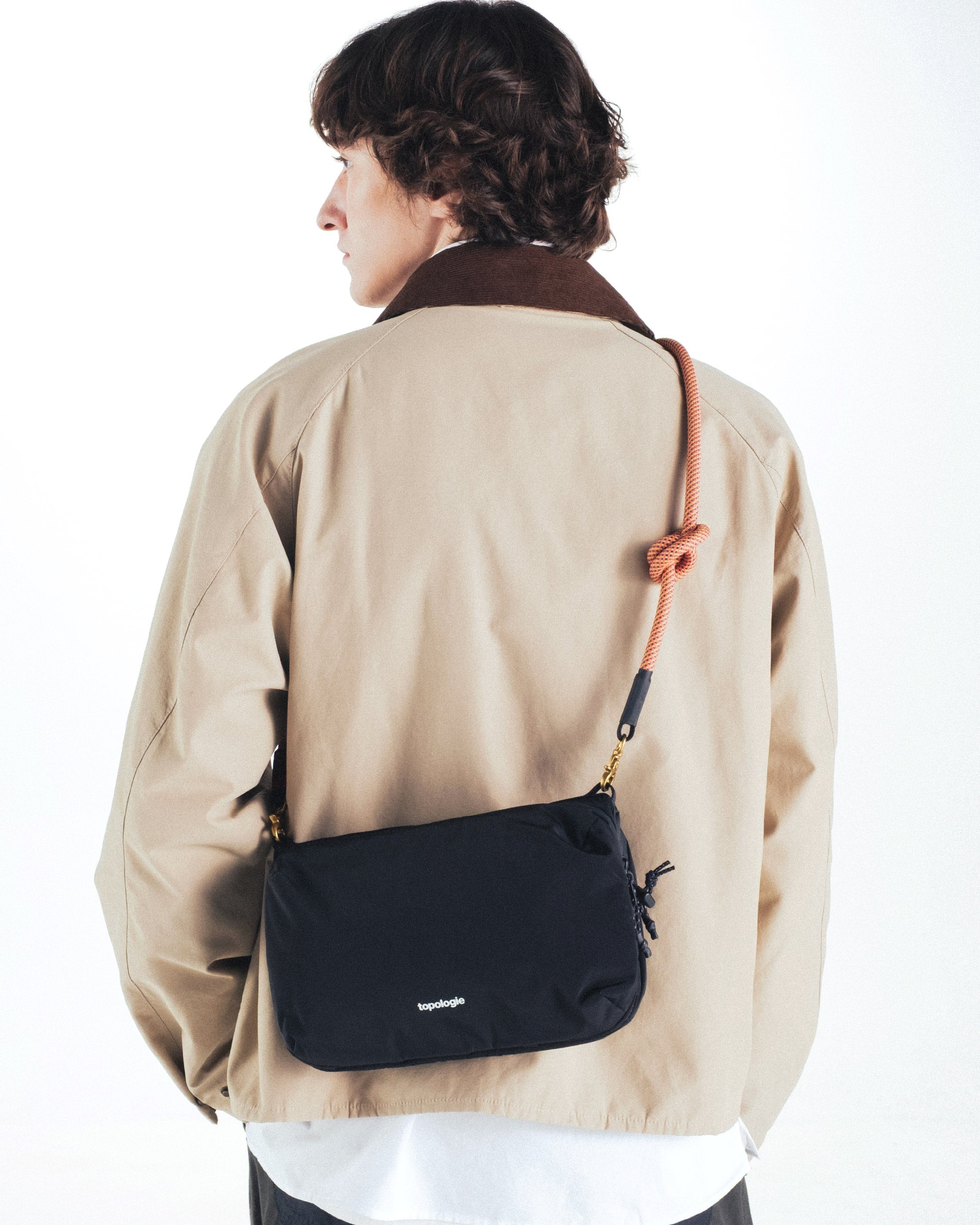 Bottle 大號水瓶斜背包