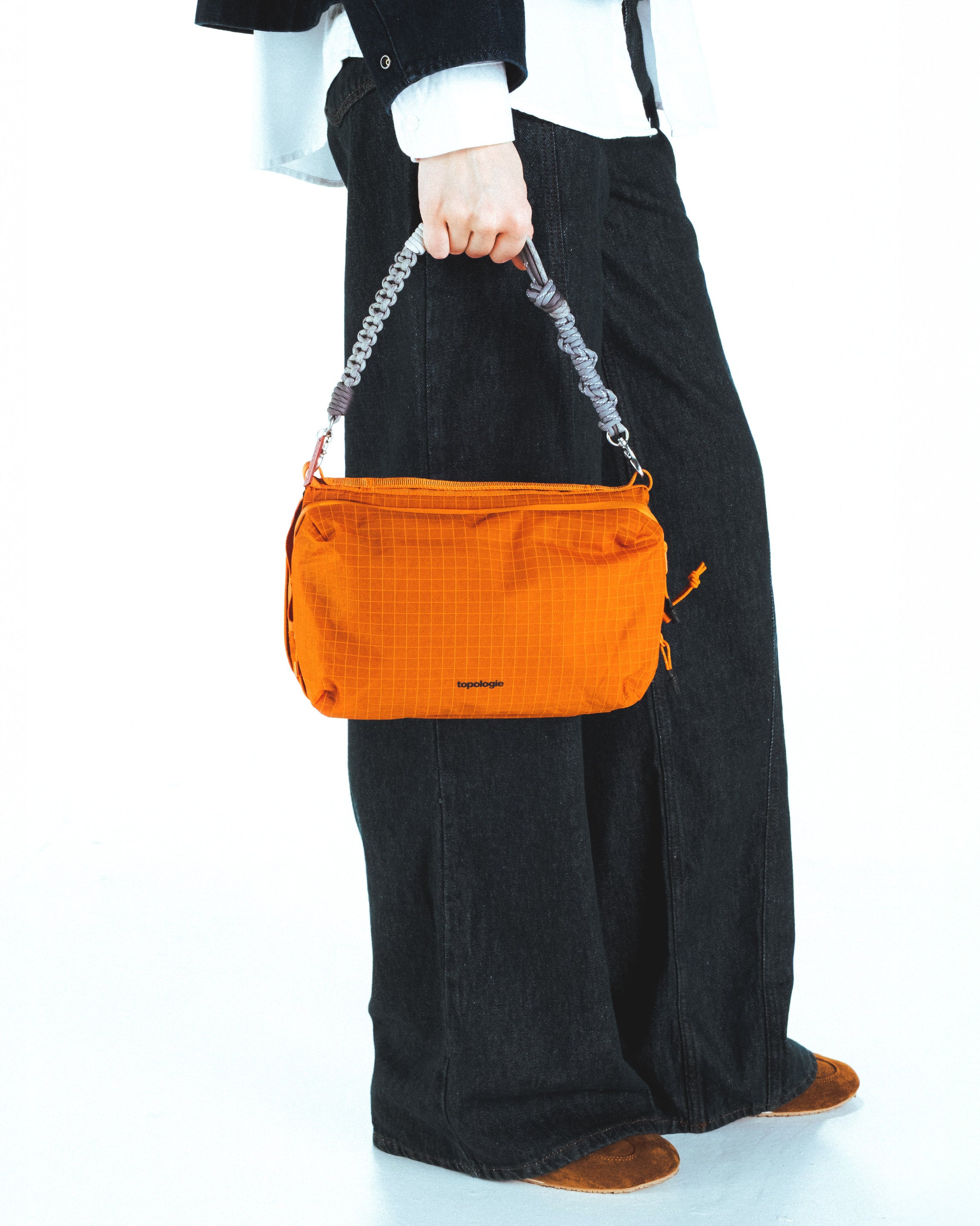 Bottle 大號水瓶斜背包