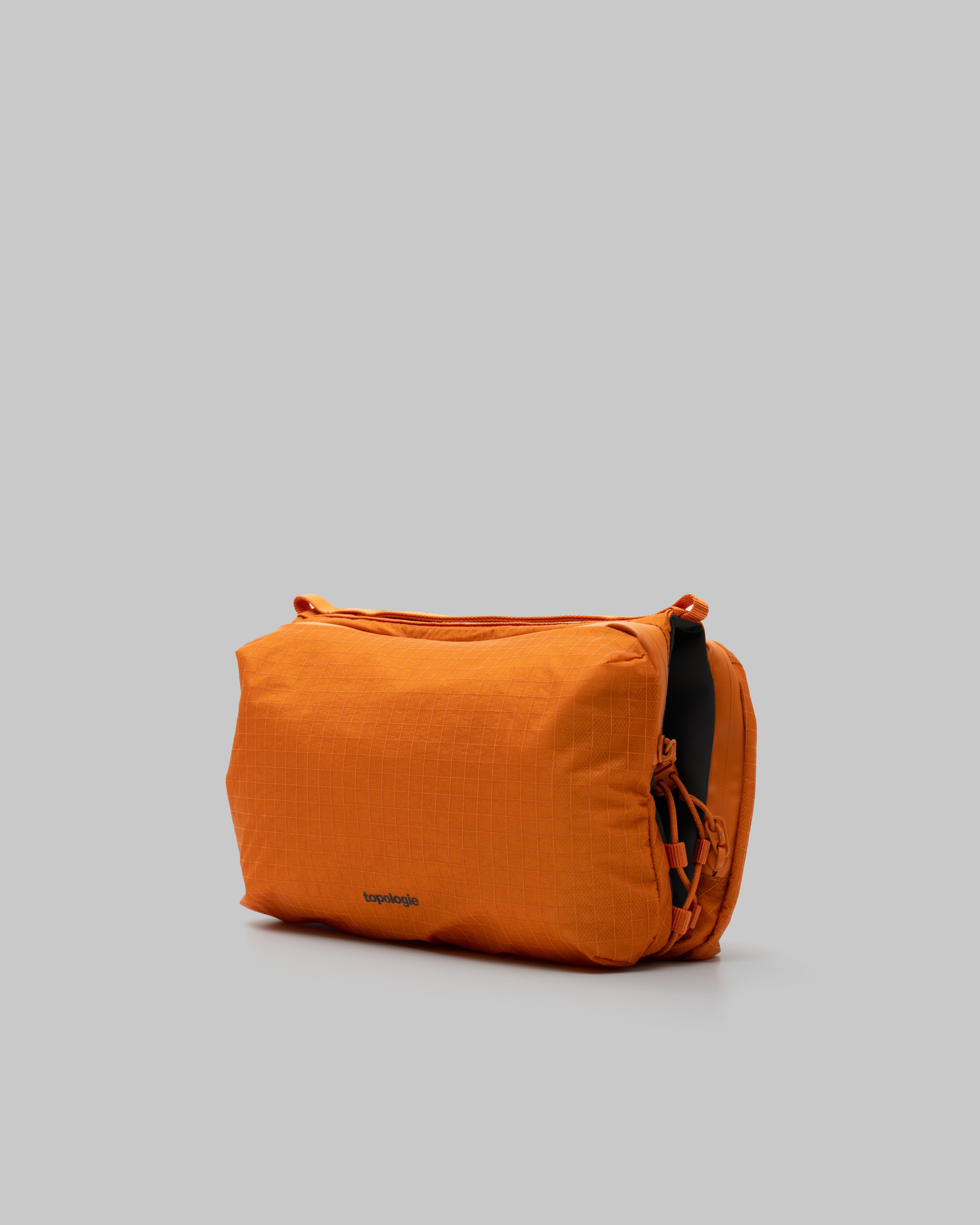 Bottle 大號水瓶斜背包