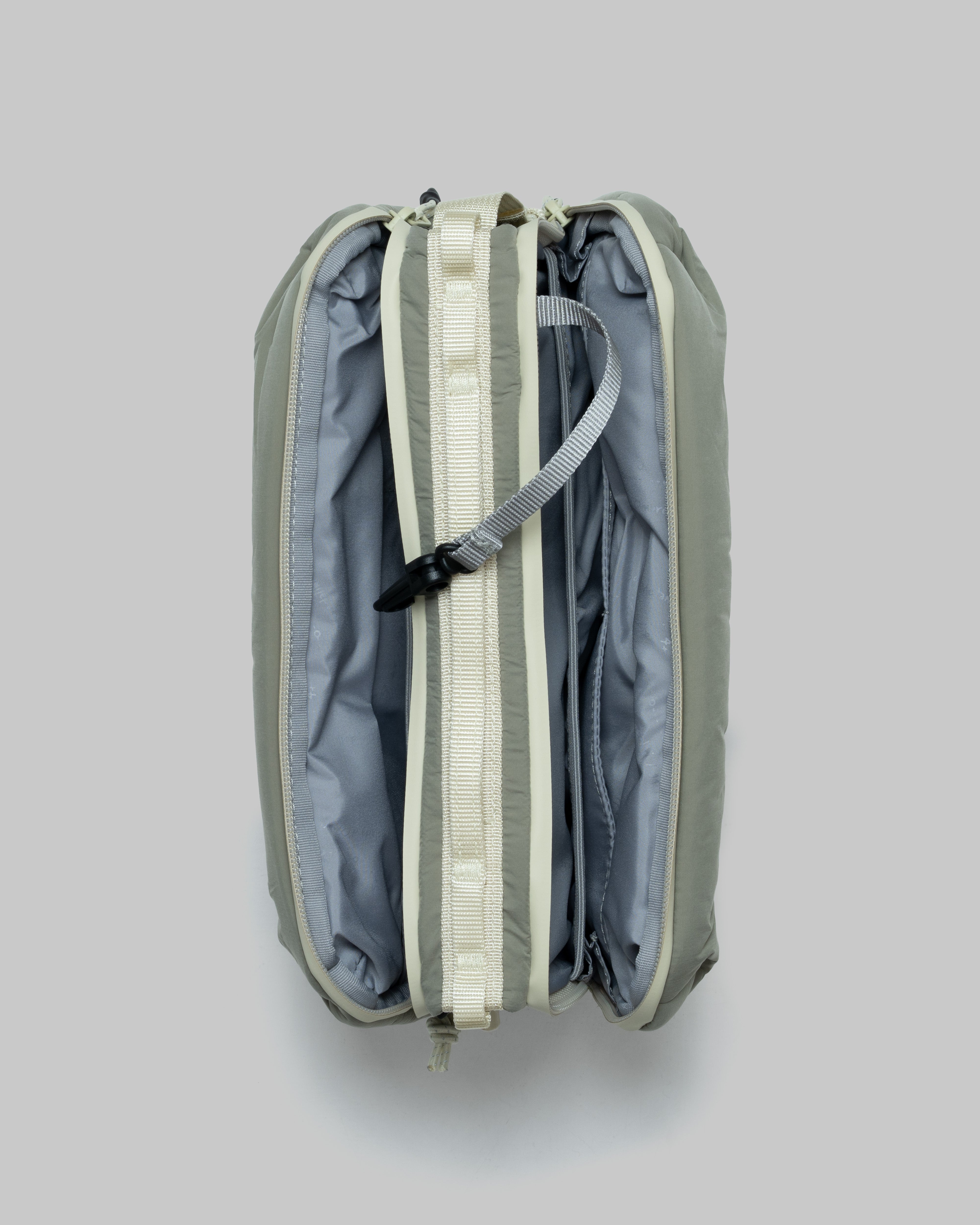 Bottle 大號水瓶斜背包