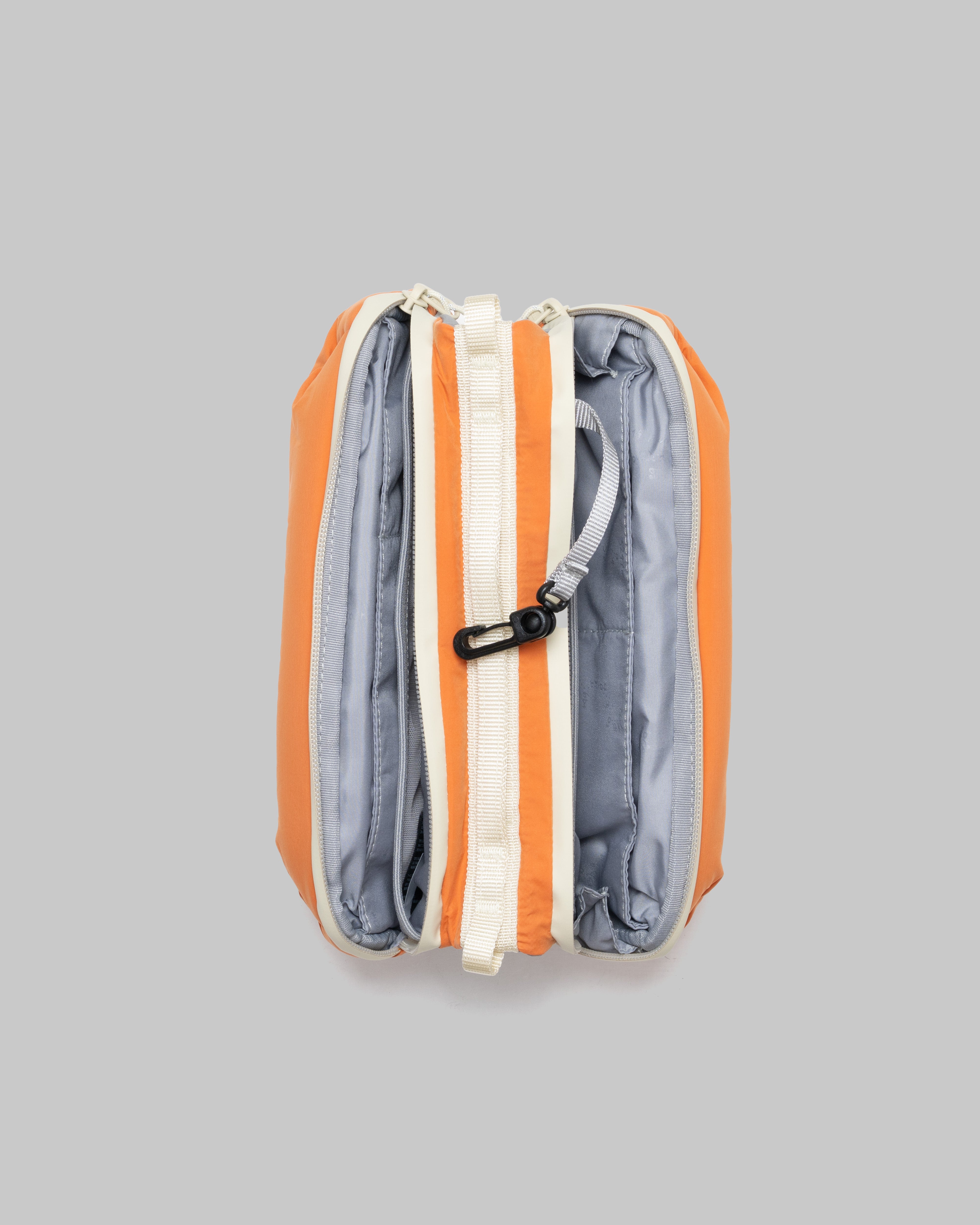 Bottle 中號水瓶斜背包