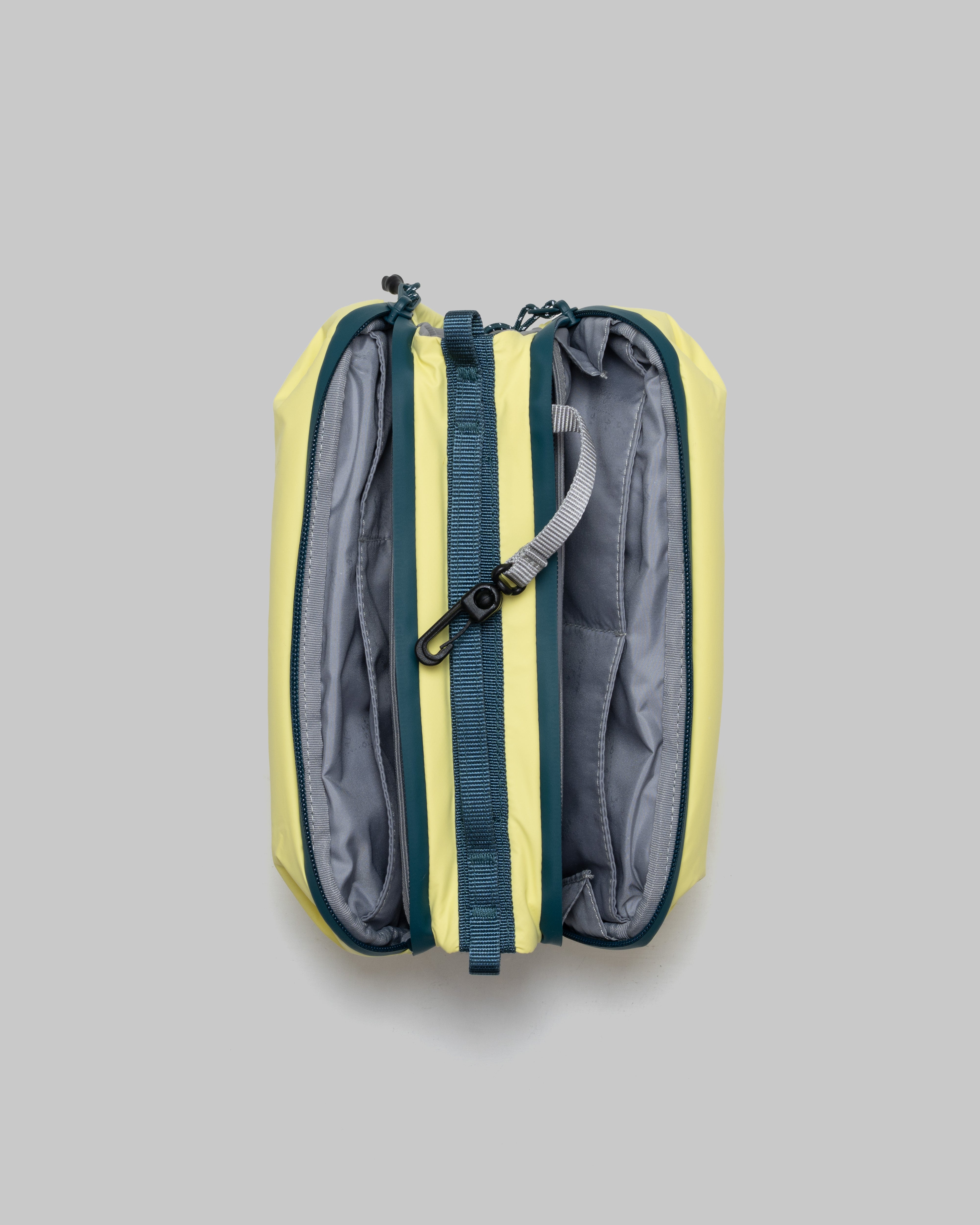 Bottle 中號水瓶斜背包