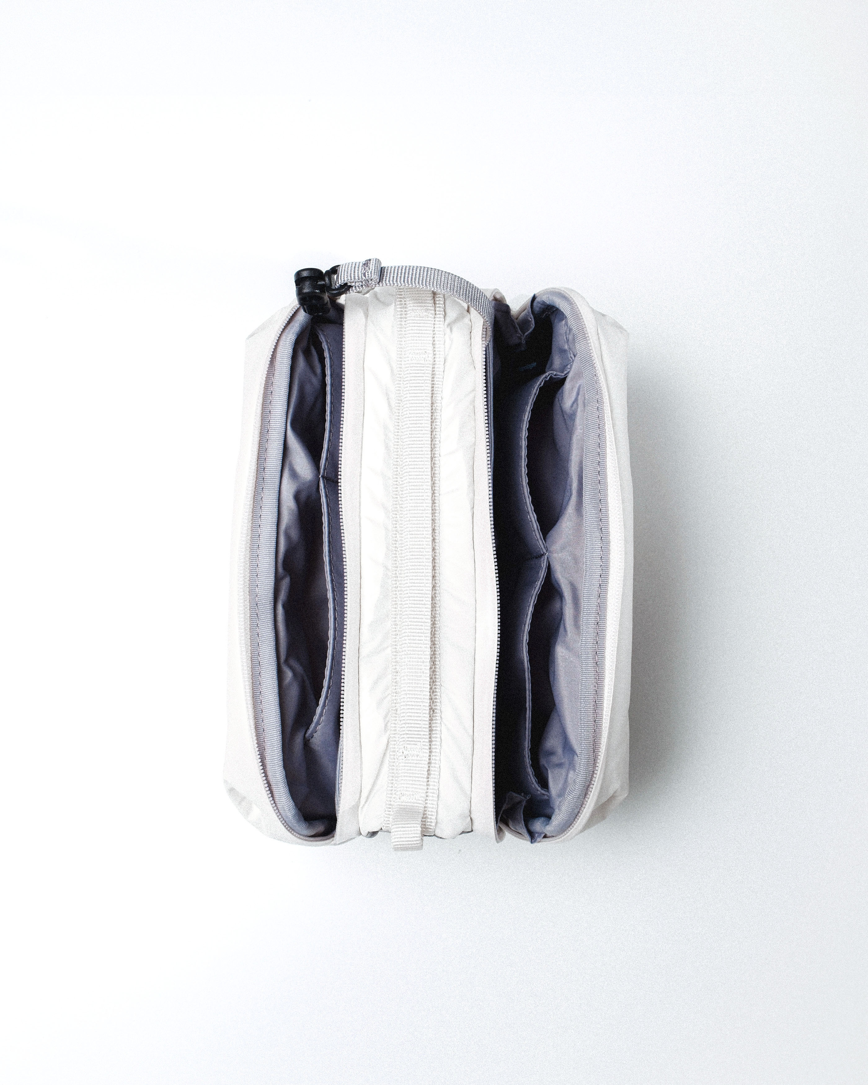 Bottle 中號水瓶斜背包