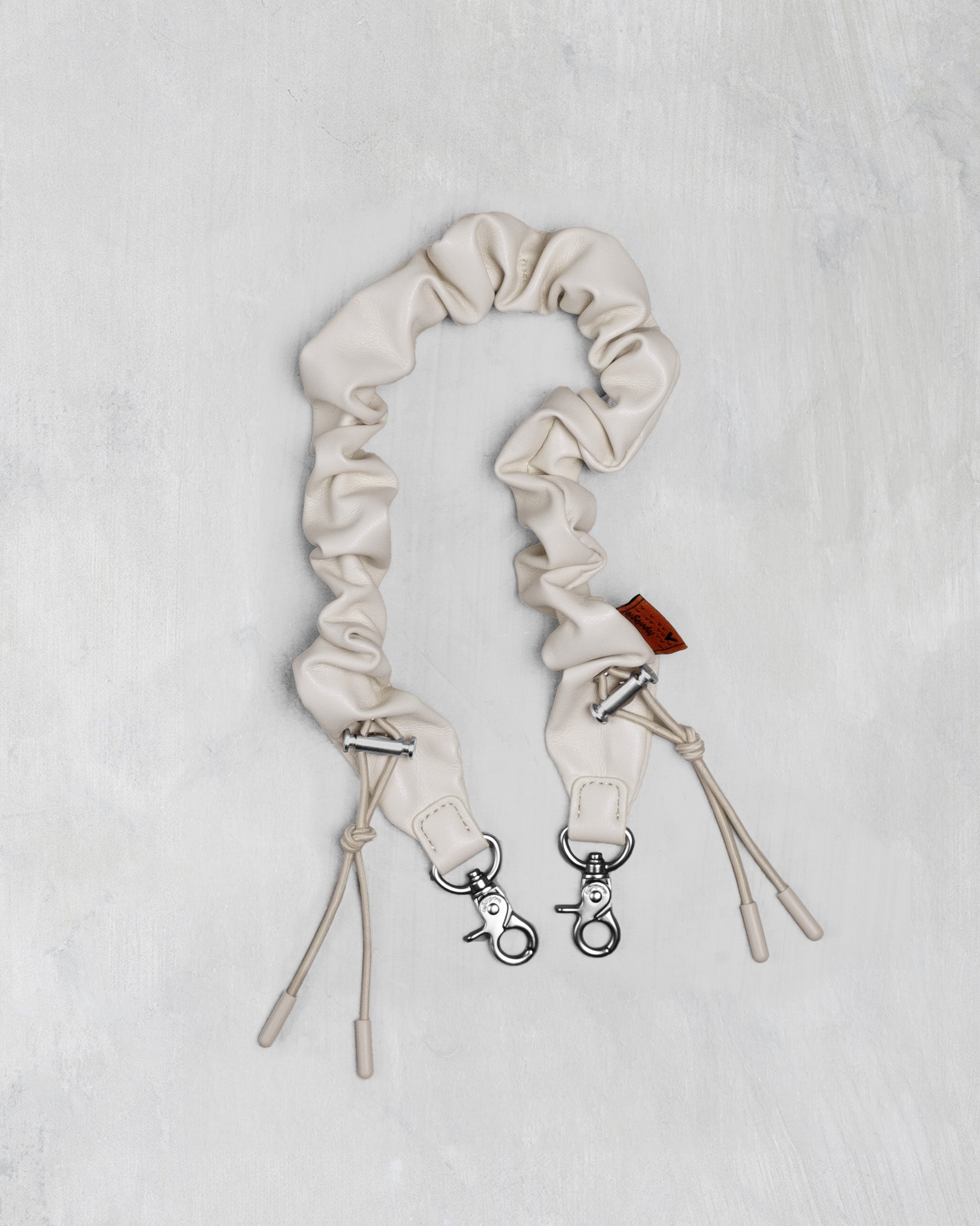 Bungee 繩索腕帶 / 沙色 (人造皮革)