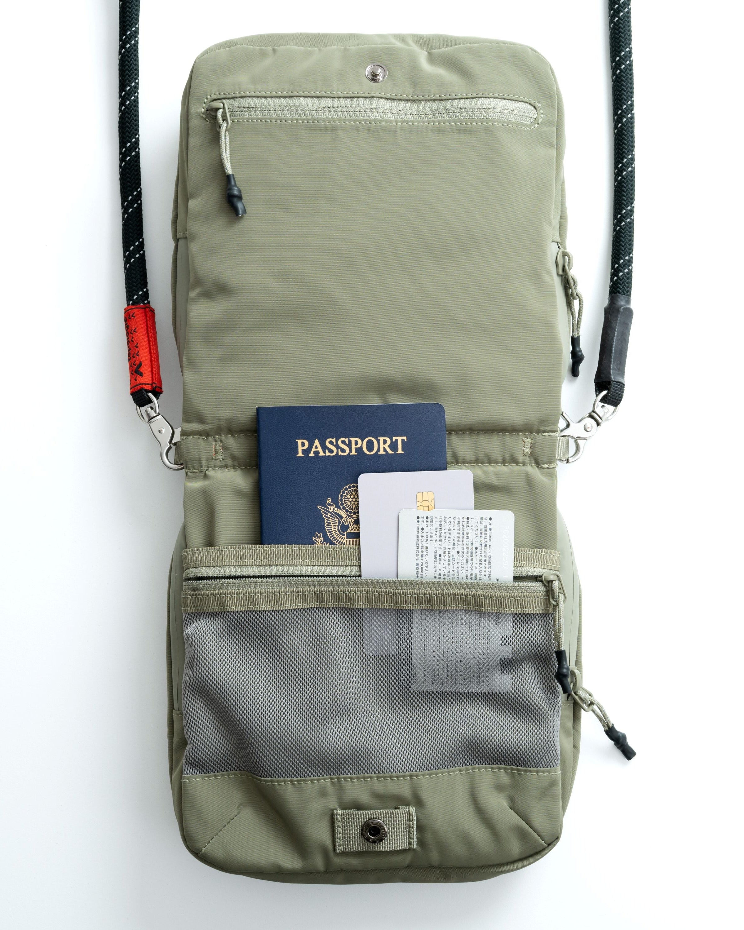 Cassette 中號方形隨身包