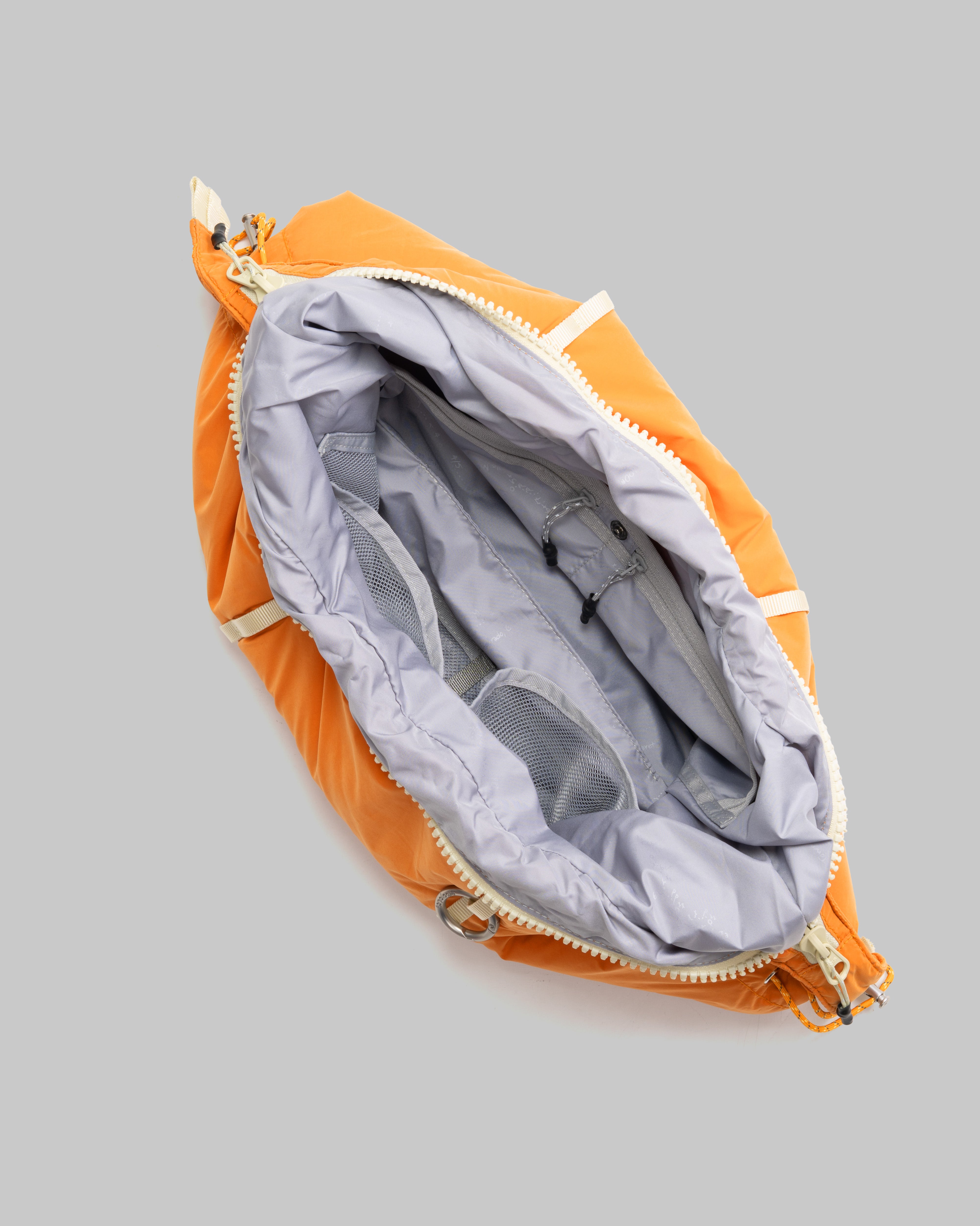 Cloud 中號半月包