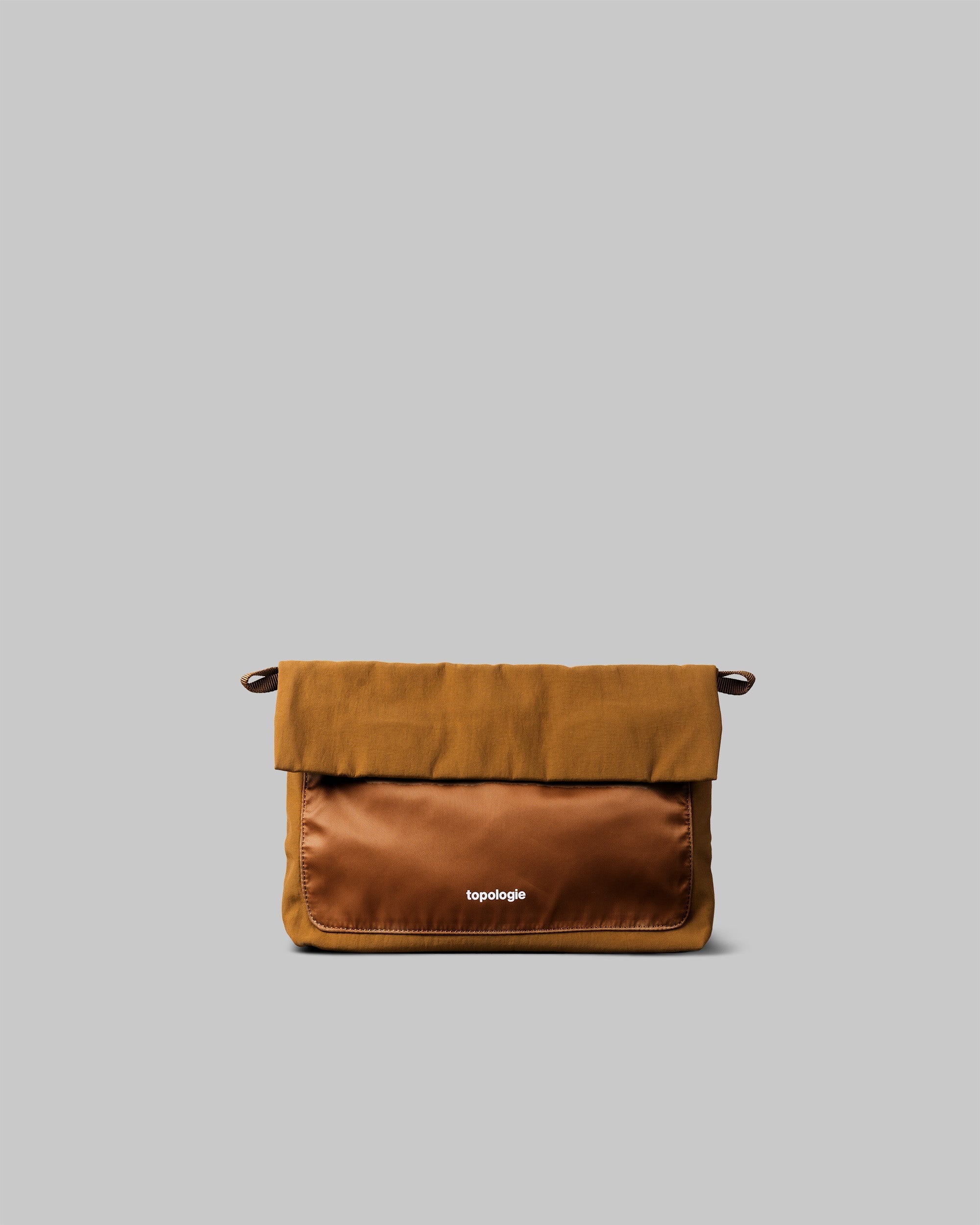 topologie wares bags musette、8.0mストラップ Musette 翻蓋中號隨身包– Topologie Taiwan