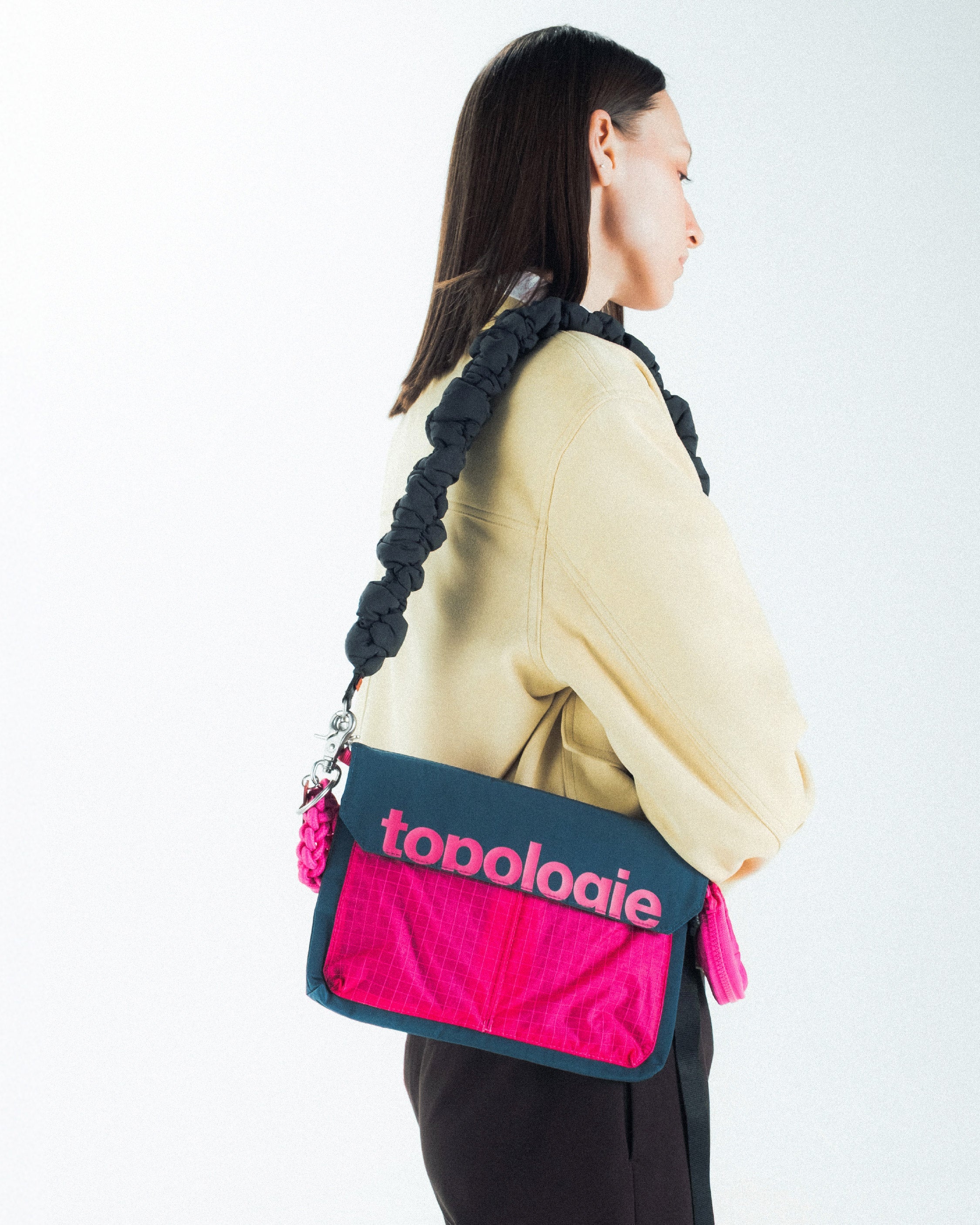 Utility 中號翻蓋隨身包