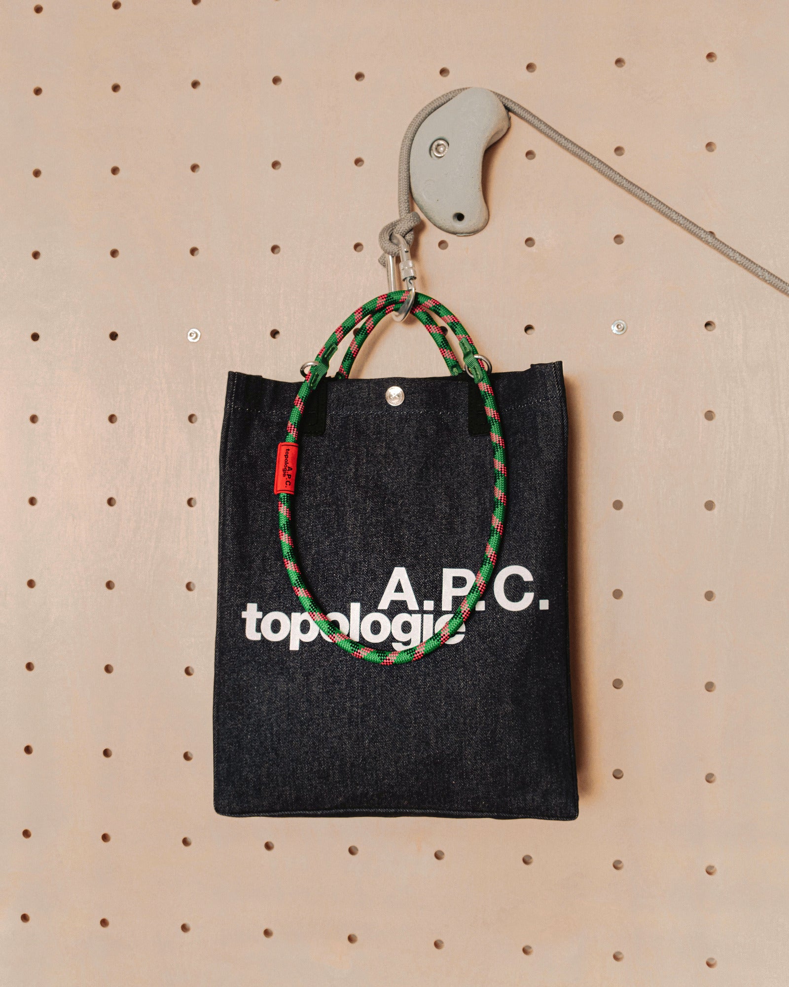 A.P.C. x Topologie 長型托特包– Topologie Taiwan