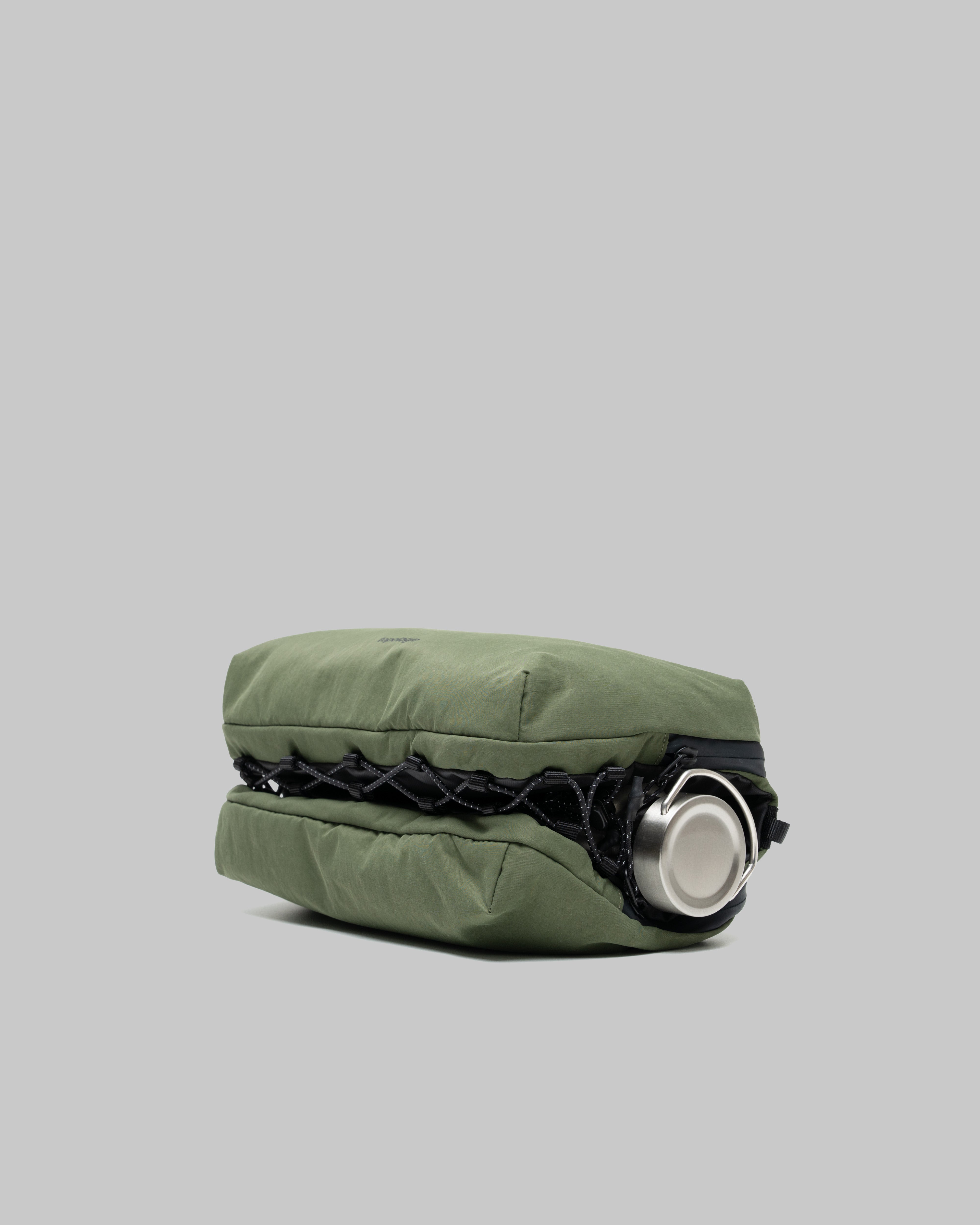 Bottle 大號水瓶斜背包