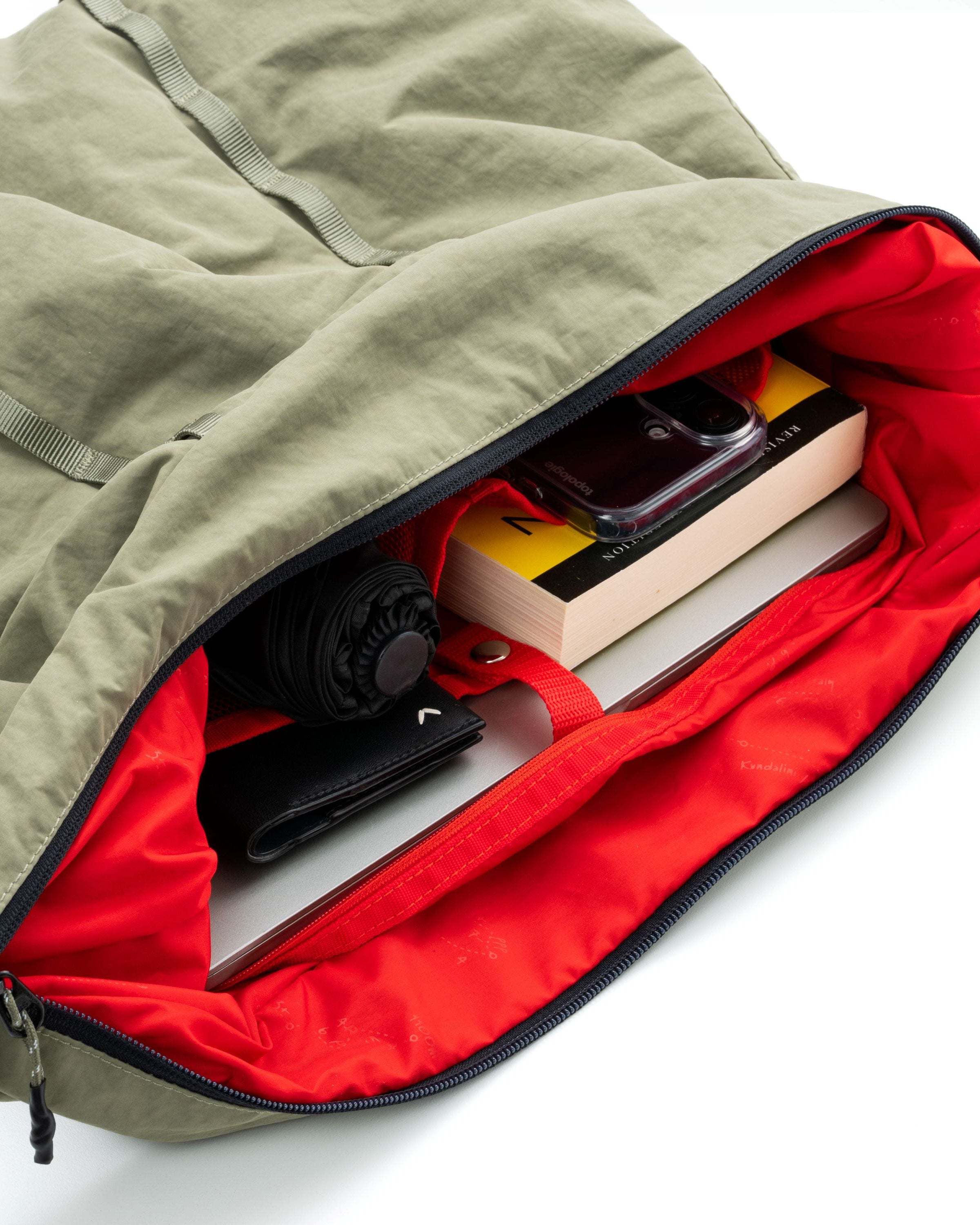 Cloud 中號半月包