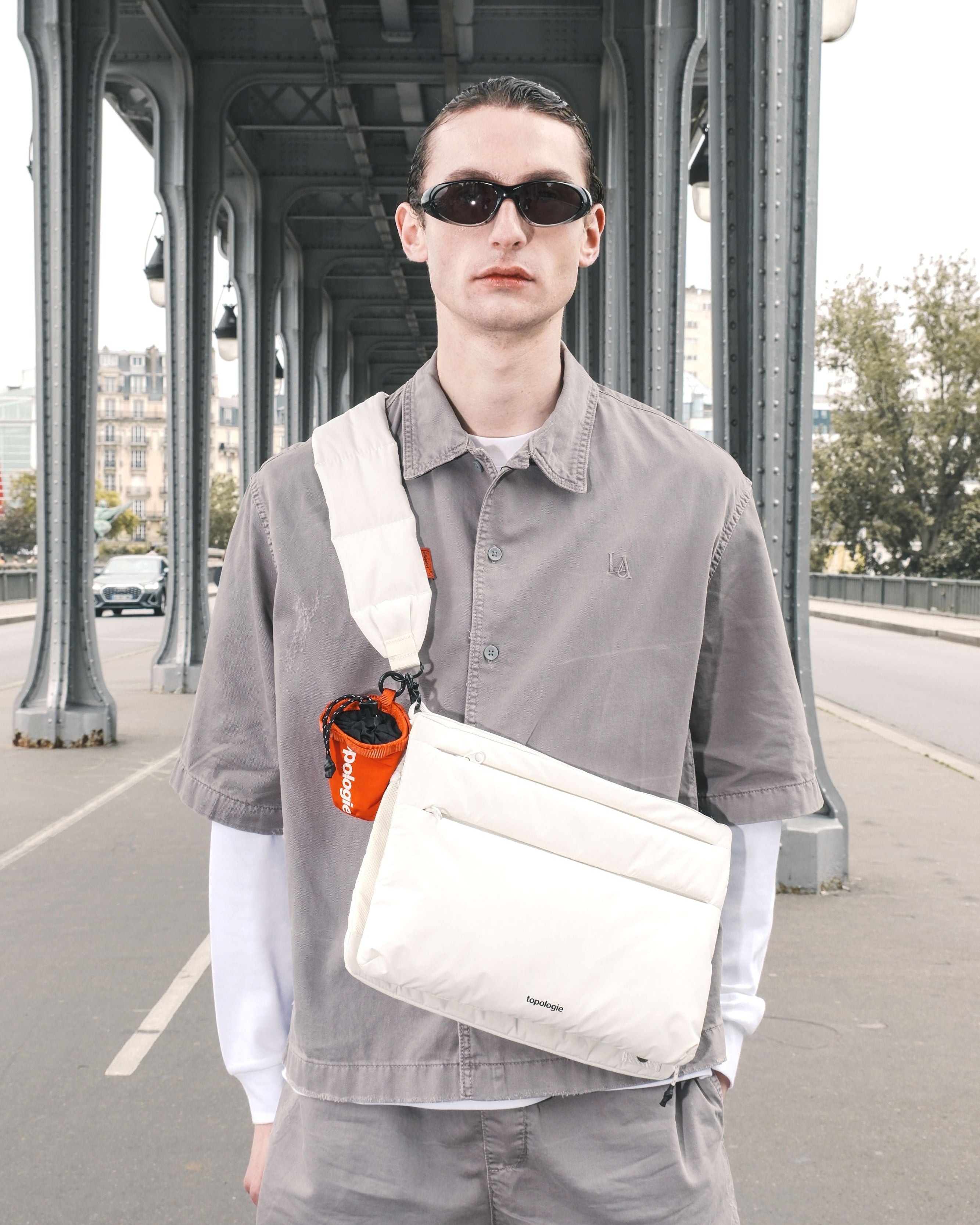 Flat 摺疊大號斜背包