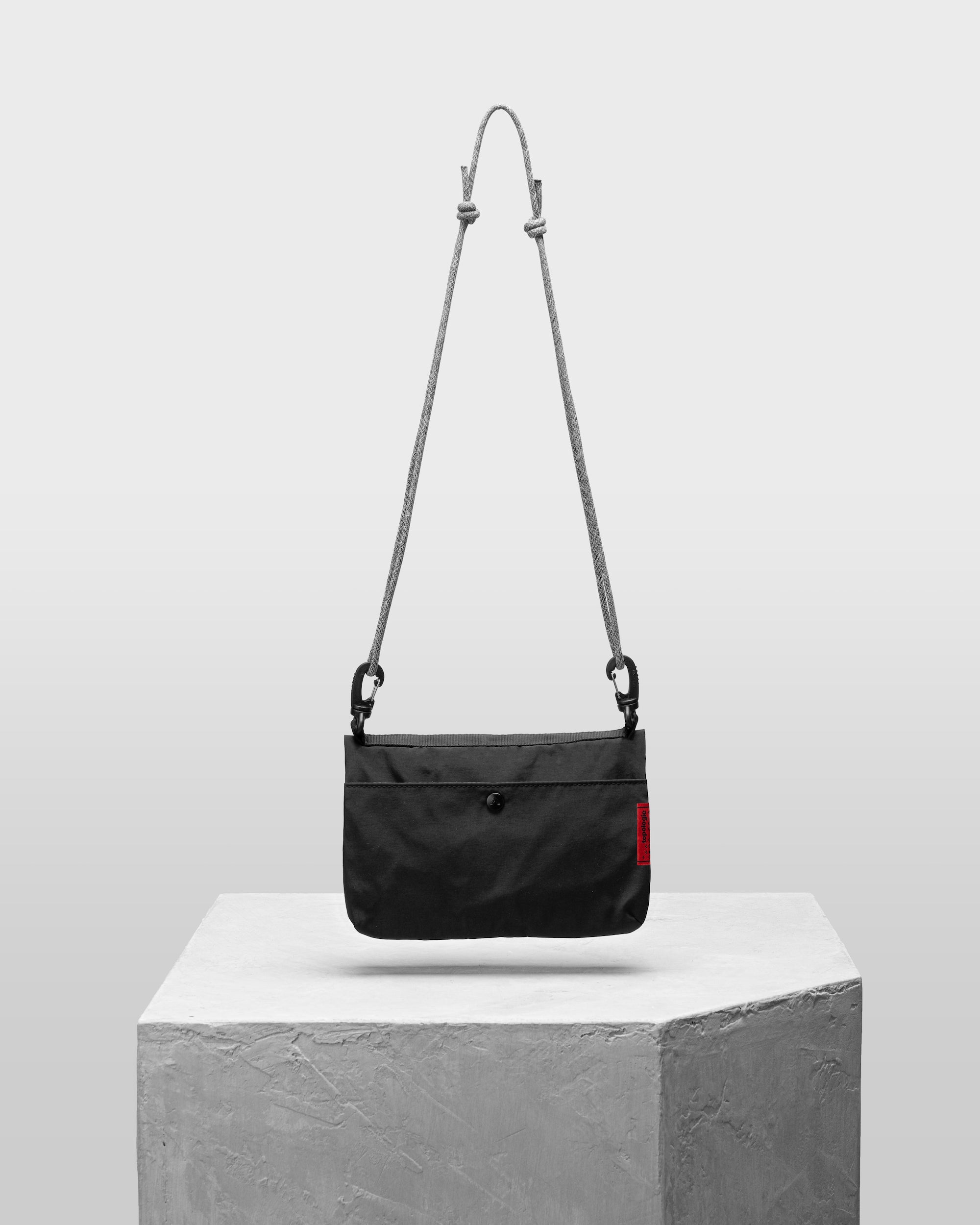 Fold 輕便摺疊斜背貼身包