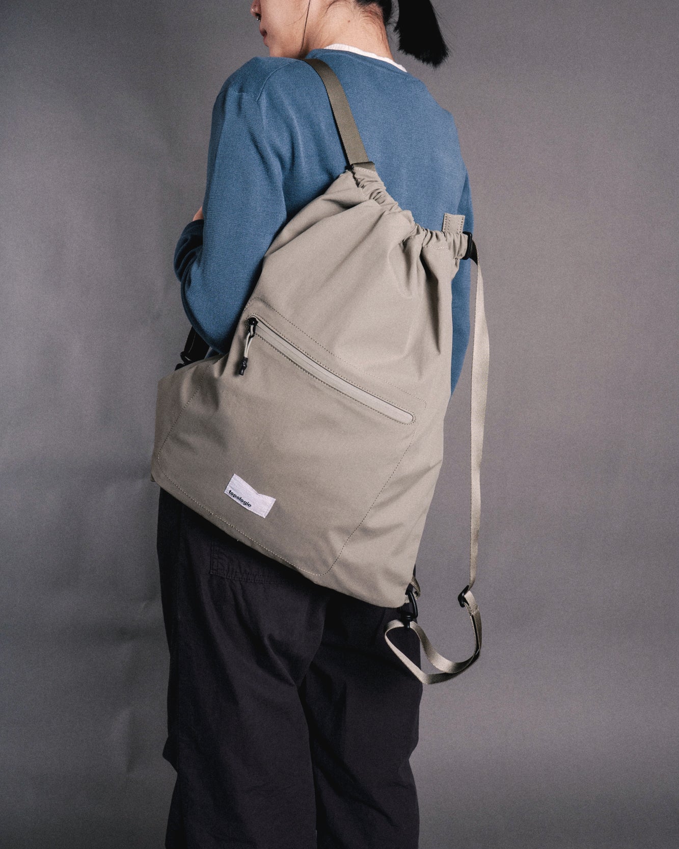 Draw 輕便抽繩托特包