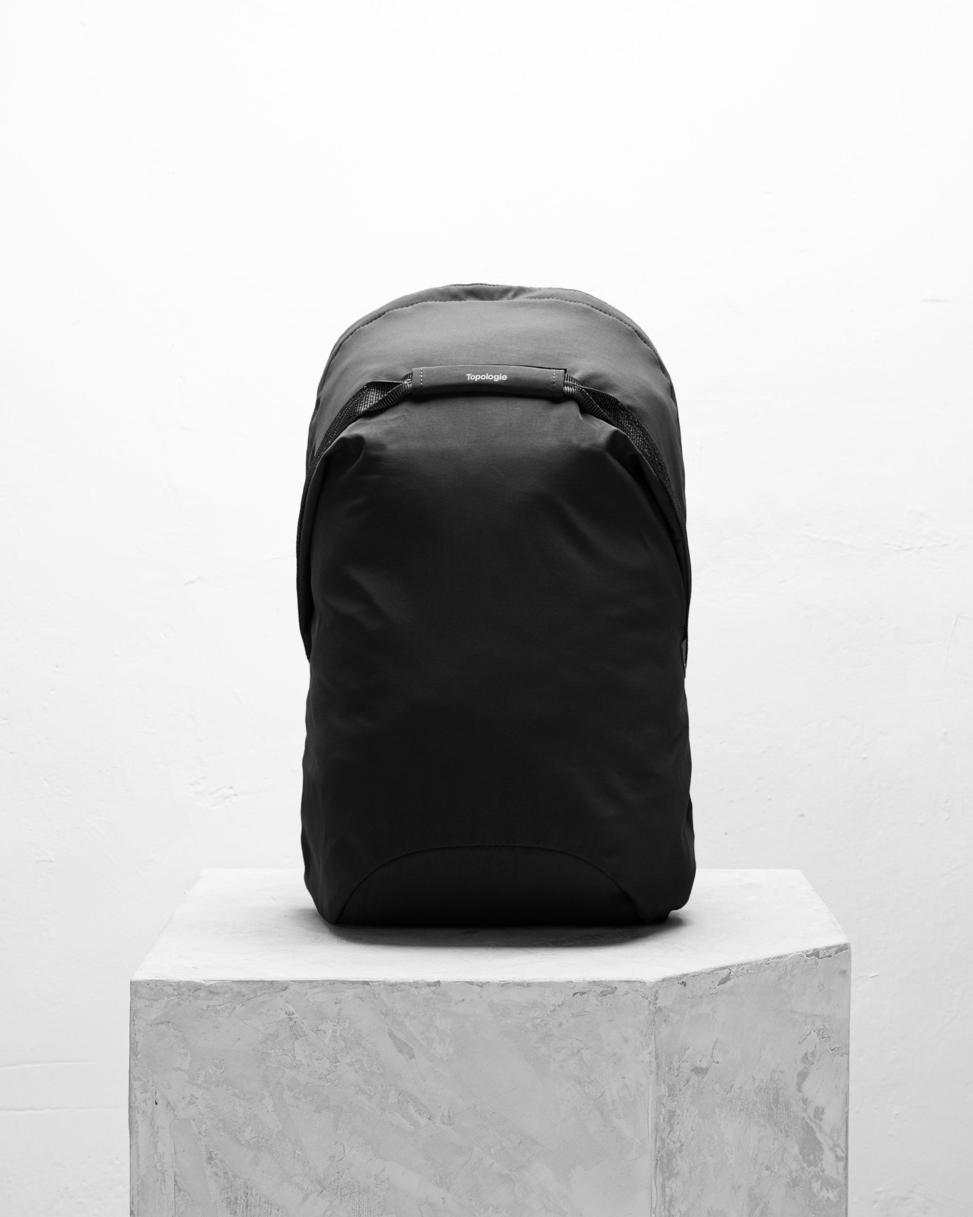 Multipitch 輕便簡約背包 / 大