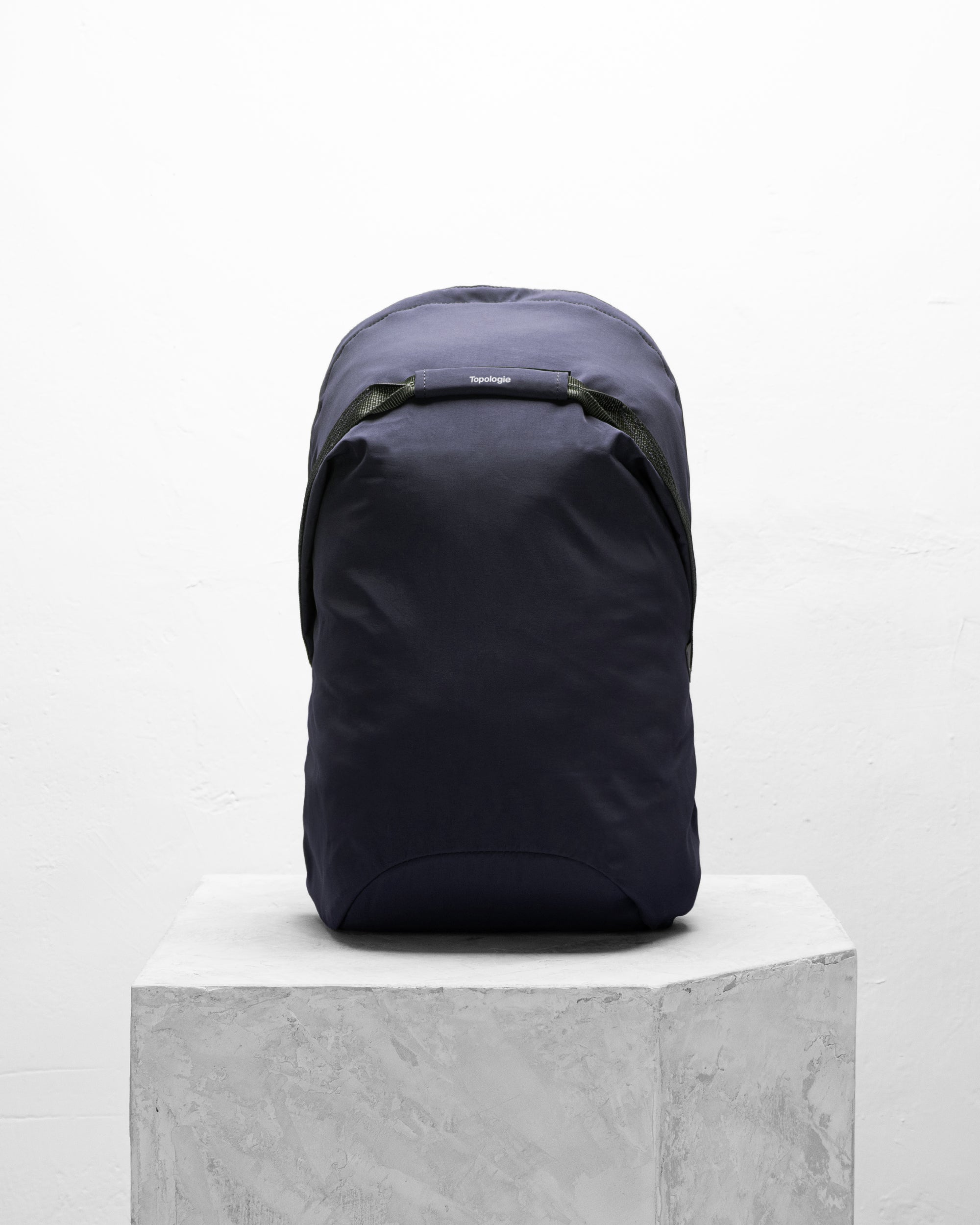 Multipitch 輕便簡約背包 / 大