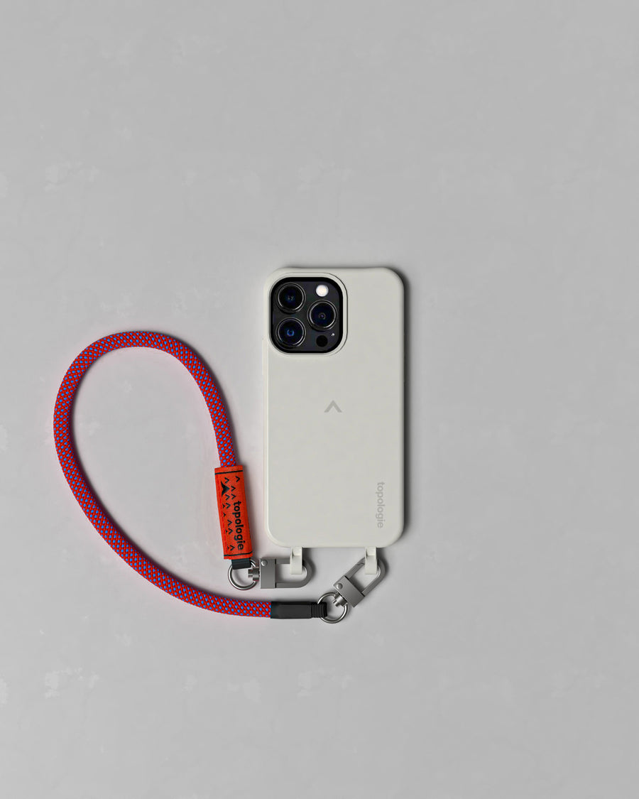 Dolomites 手機殼 / 月亮灰 / 8.0mm 繩索腕帶 紅藍混色格紋