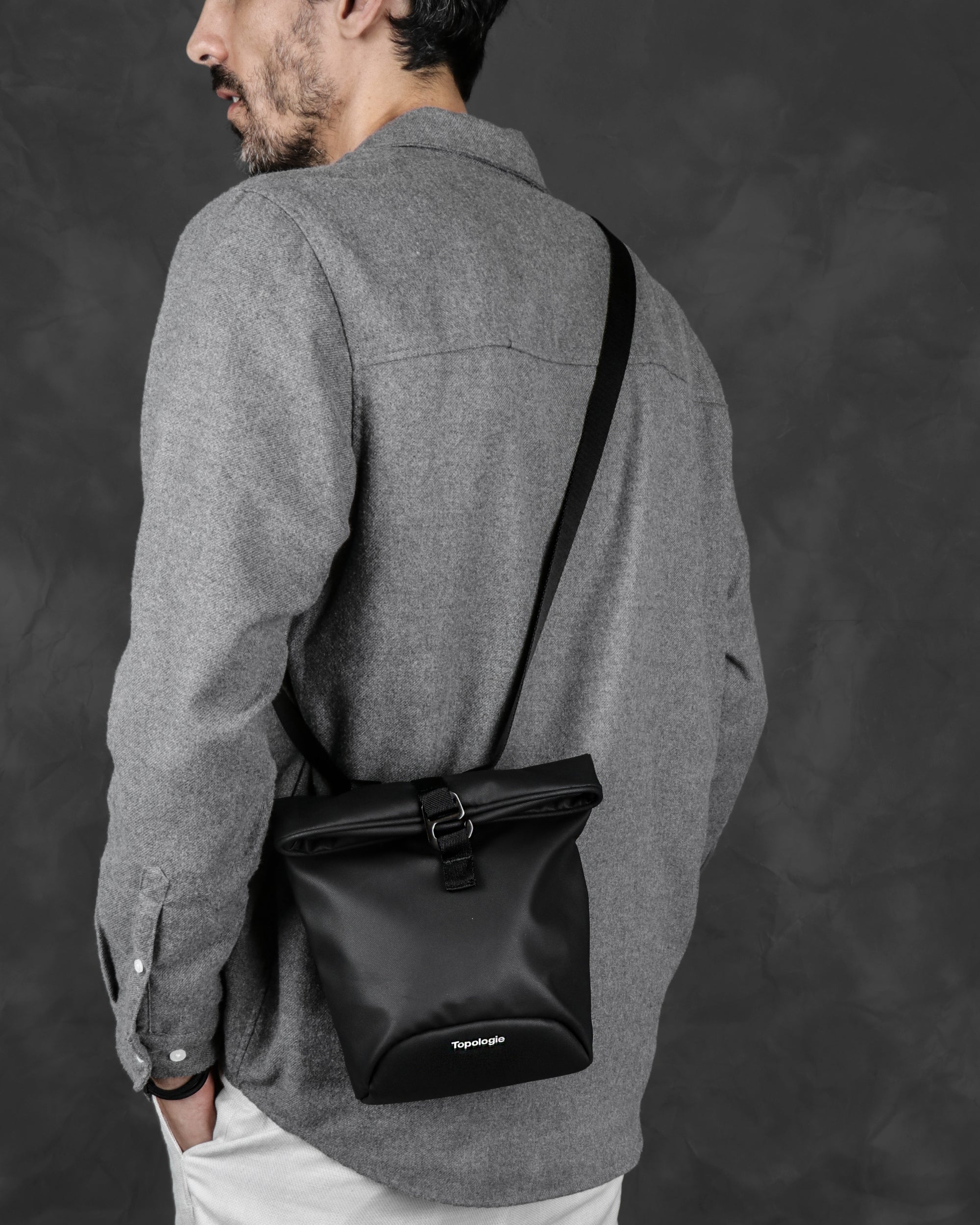 Chalk 防潑水多功能隨身包