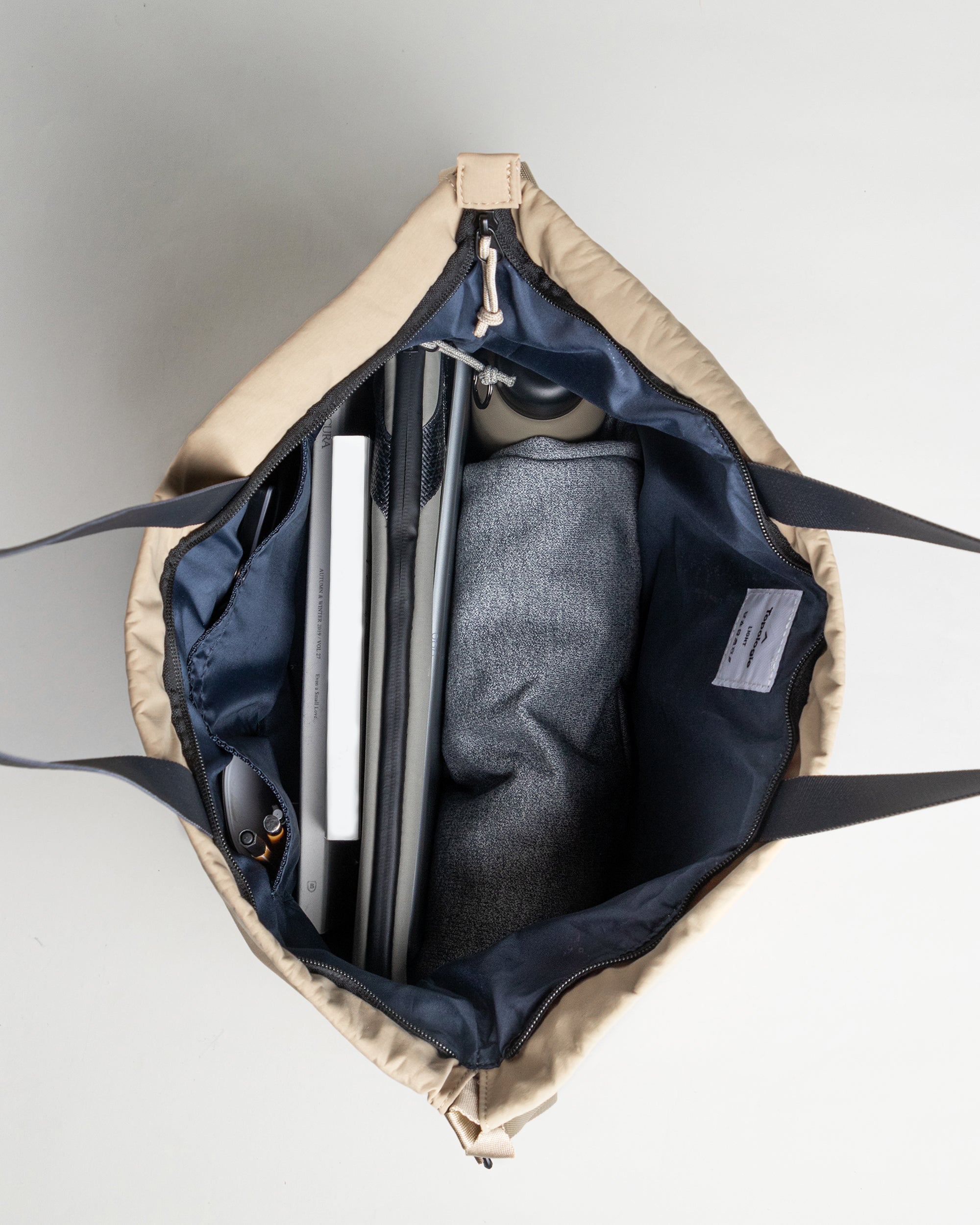 Draw 輕便抽繩托特包