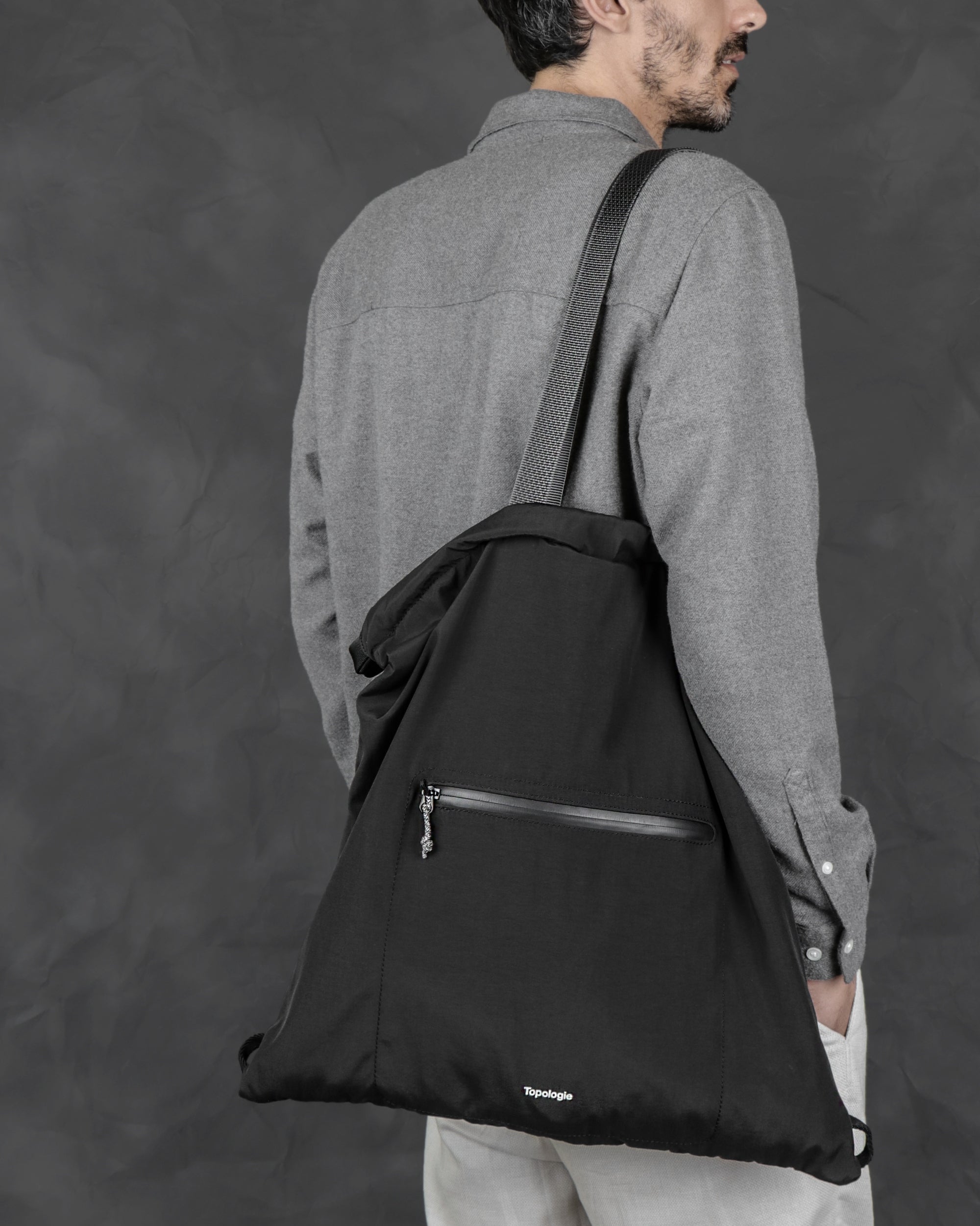 Draw 輕便抽繩托特包