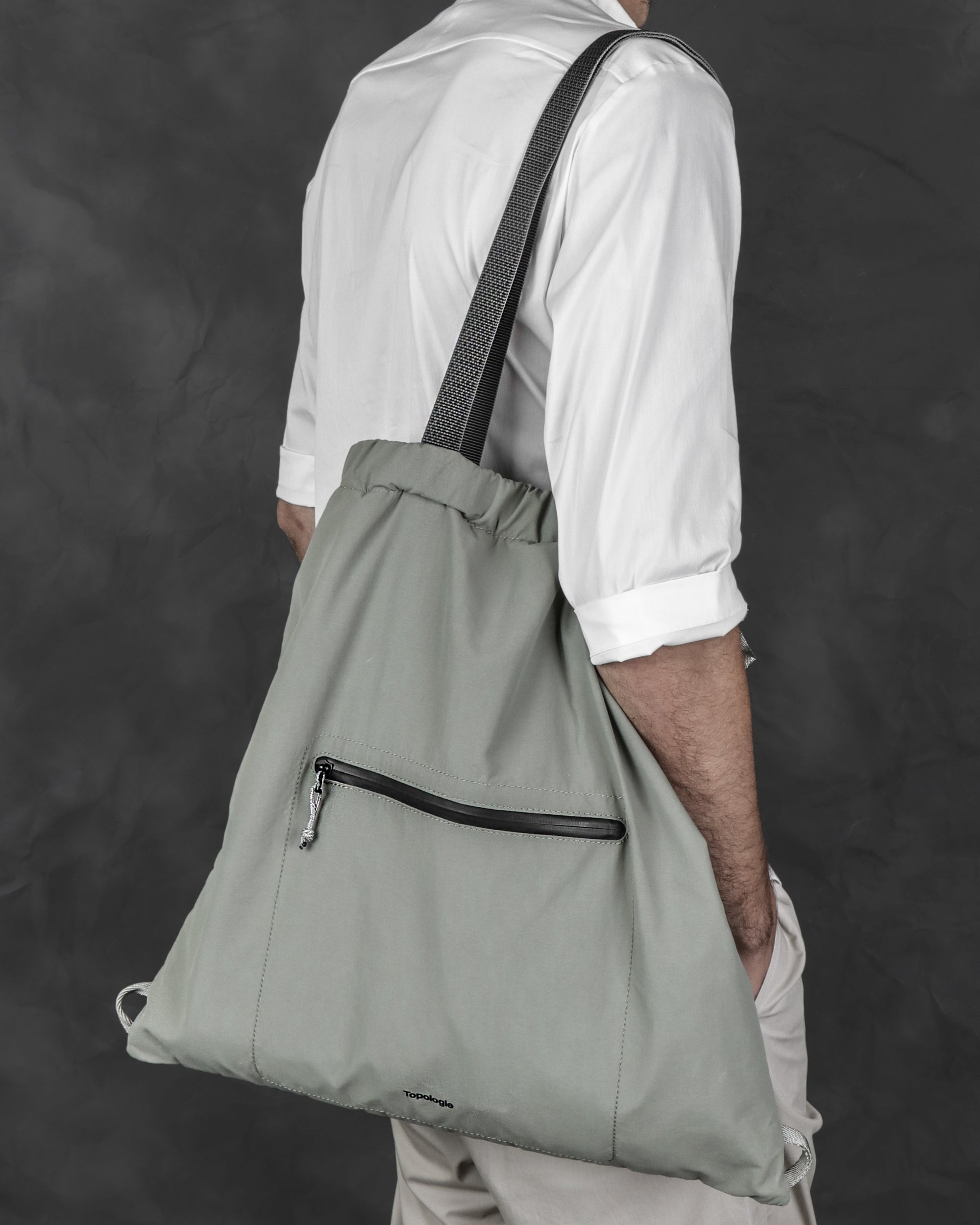 Draw 輕便抽繩托特包