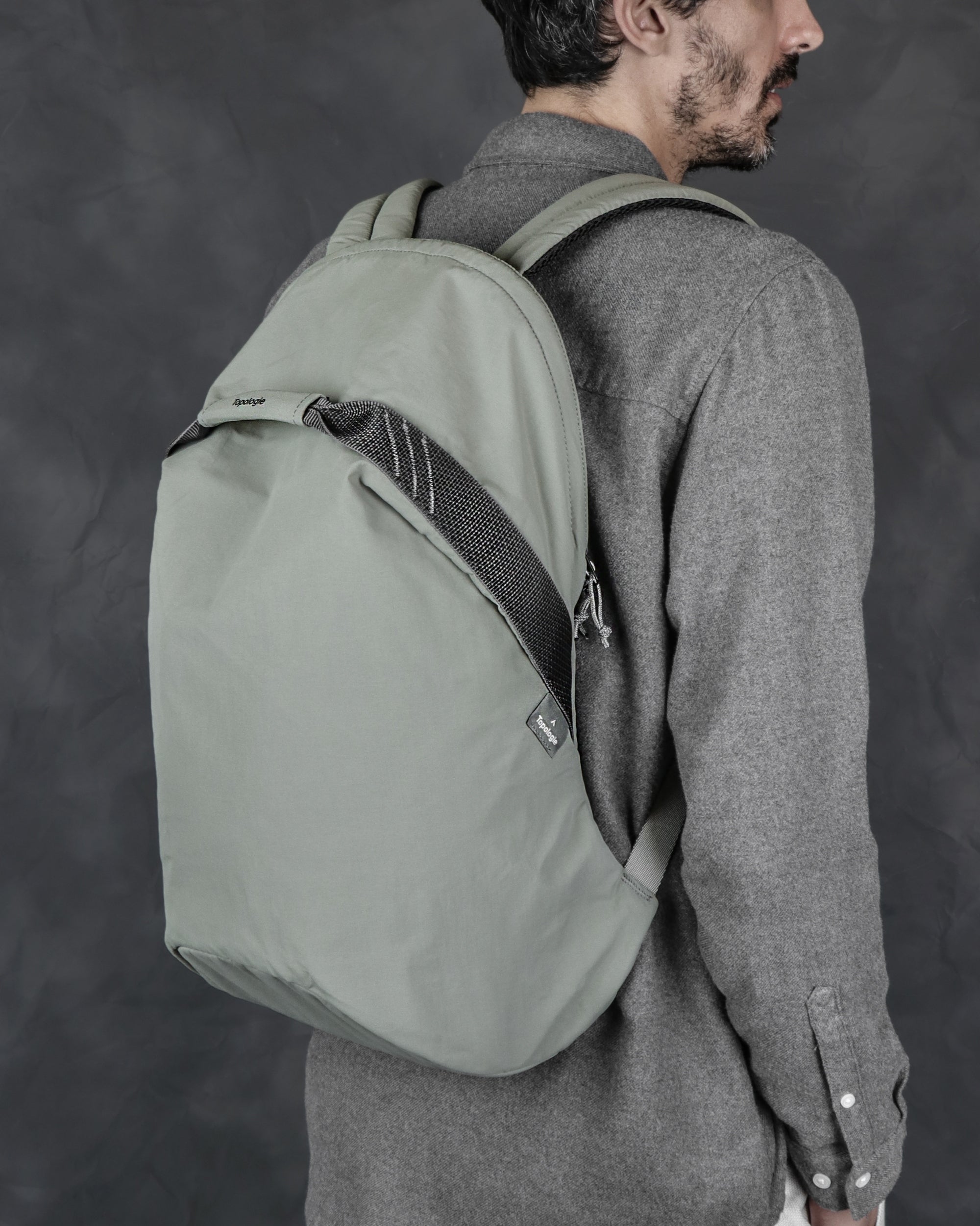 Multipitch 輕便簡約背包/ 大– Topologie Taiwan - Main Image